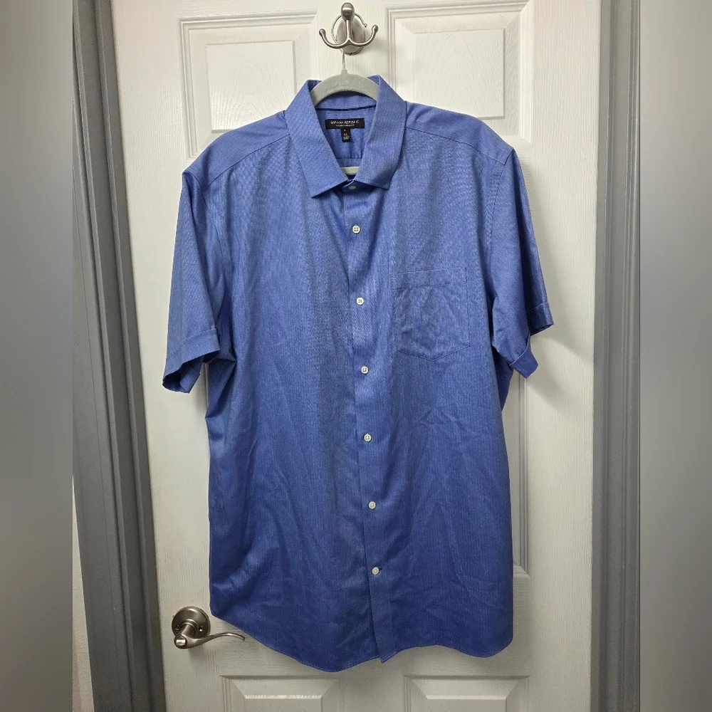Banana Republic Men's Blue Non Iron Slim Fit Short Sleeve Button Down Shirt XL T